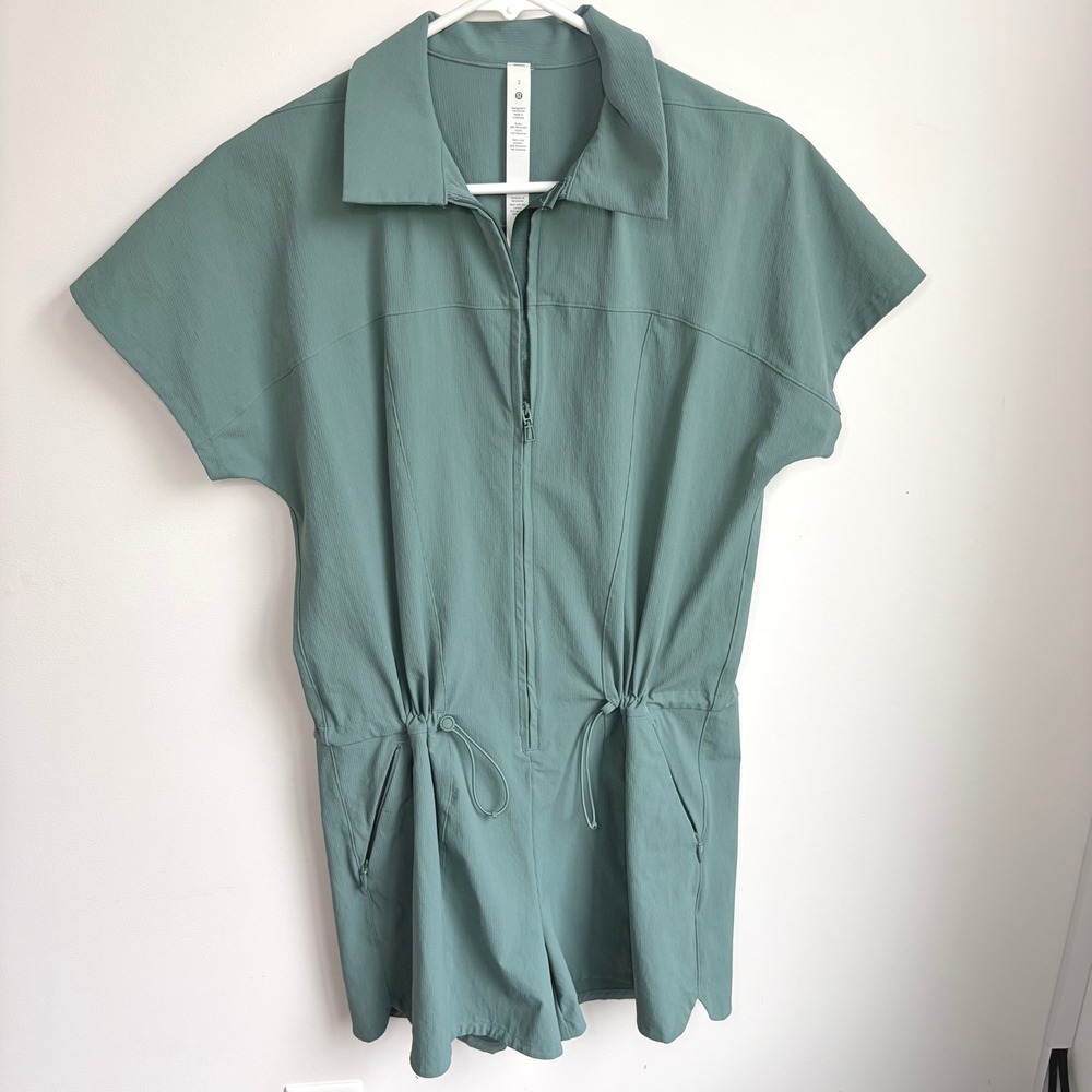 Lululemon Cinch-Waist Romper Size‎ 2 Athletic Teal Green Half Zip Short Sleeve